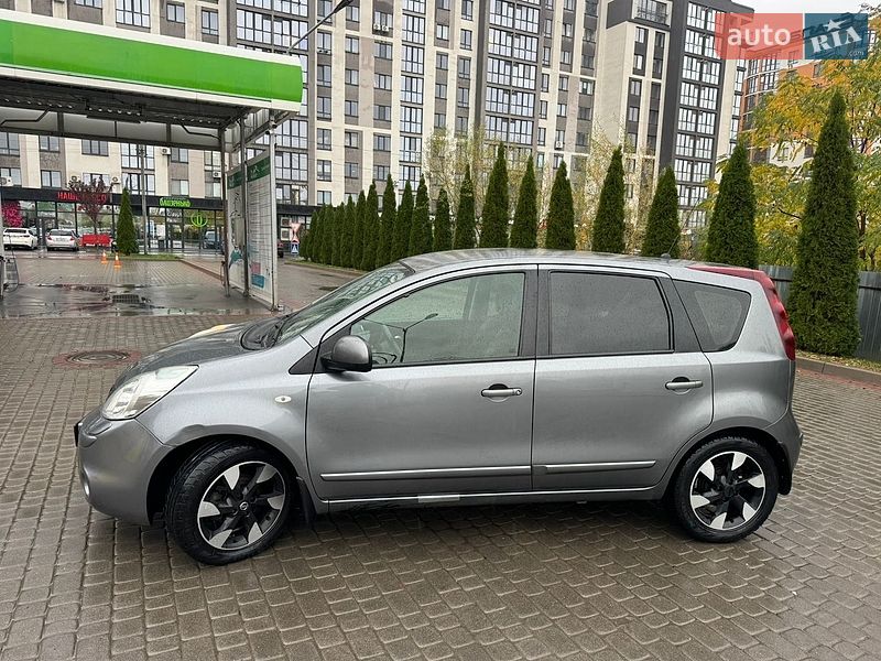 Хэтчбек Nissan Note 2012 в Ивано-Франковске фото 4 Хэтчбек Nissan Note 2012 в Ивано-Франковске