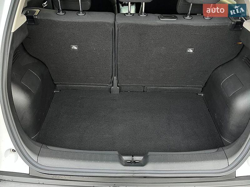 Хэтчбек Nissan Note 2021 в Киеве фото 19 Хэтчбек Nissan Note 2021 в Киеве