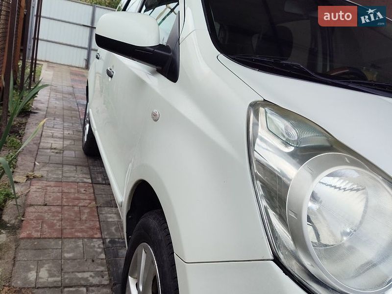 Хэтчбек Nissan Note 2011 в Полтаве фото 3 Хэтчбек Nissan Note 2011 в Полтаве