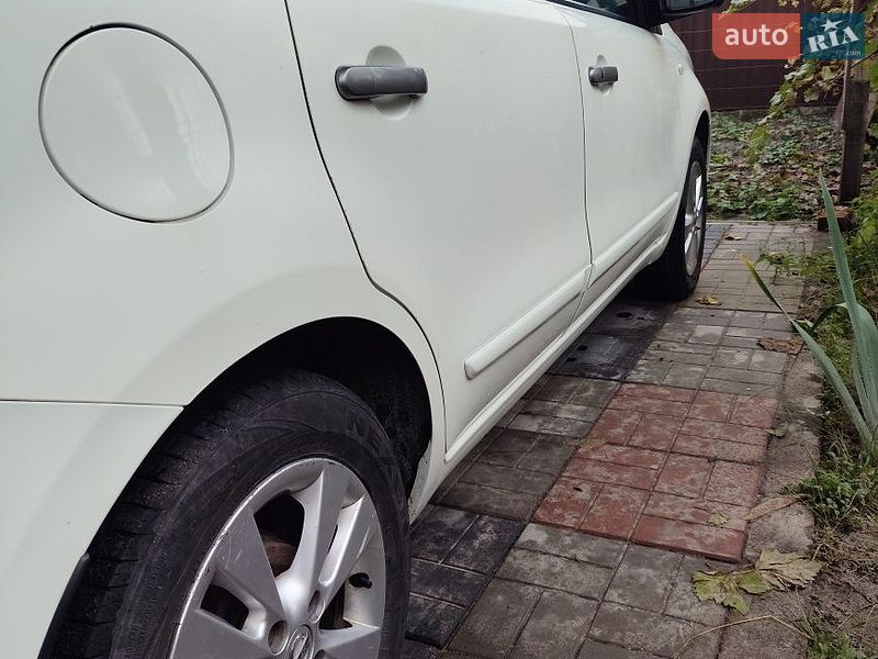 Хэтчбек Nissan Note 2011 в Полтаве фото 6 Хэтчбек Nissan Note 2011 в Полтаве