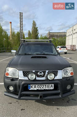 Nissan NP300 2011