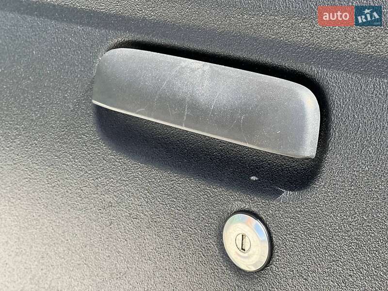 Пікап Nissan NP300 2011 в Києві