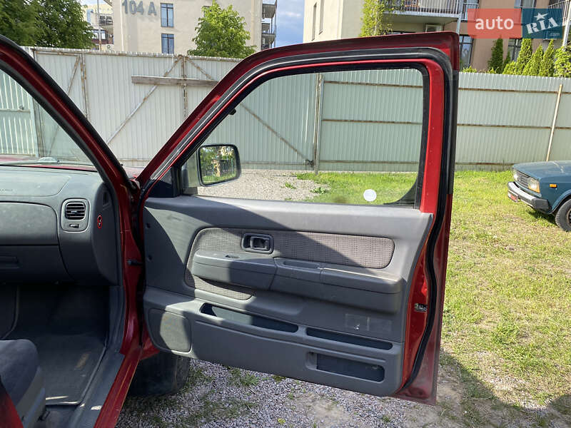 Пікап Nissan NP300 2008 в Києві