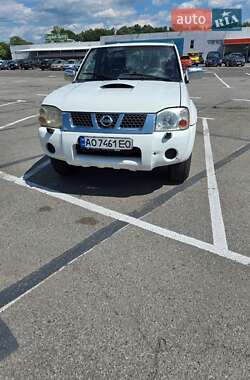 Пікап Nissan NP300 2013 в Ужгороді