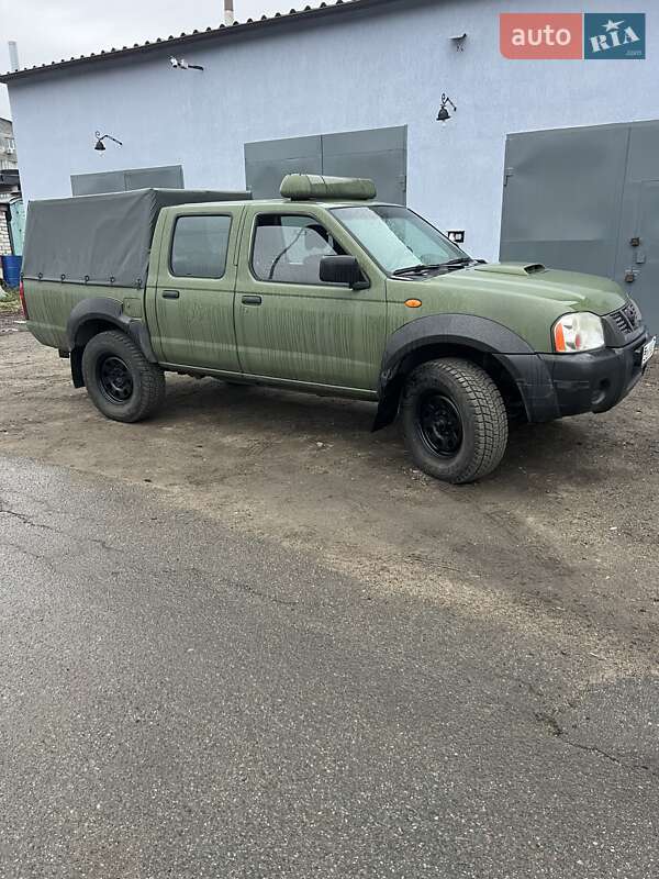 Пикап Nissan NP300 2010 в Киеве