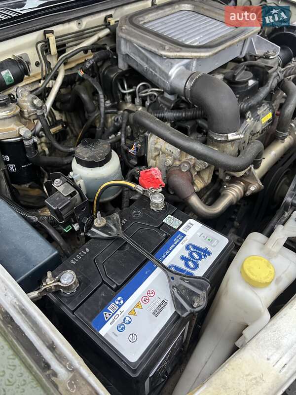 Пикап Nissan NP300 2010 в Киеве