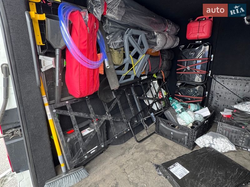 Грузопассажирский фургон Nissan NV1500 2017 в Киеве фото 14 Грузопассажирский фургон Nissan NV1500 2017 в Киеве