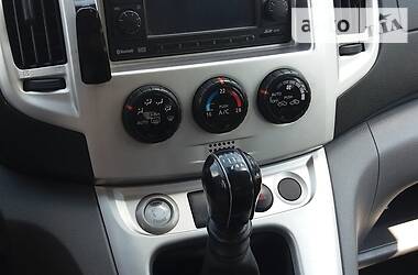 Мінівен Nissan NV200 2015 в Маріуполі