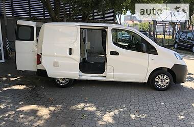 Грузопассажирский фургон Nissan NV200 2015 в Одессе