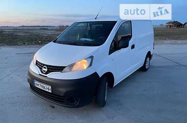 Вантажний фургон Nissan NV200 2013 в Коростені