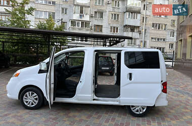 Грузовой фургон Nissan NV200 2017 в Одессе