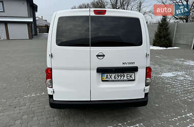 Вантажопасажирський фургон Nissan NV200 2016 в Харкові