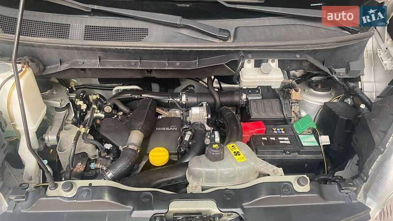 Мінівен Nissan NV200 2011 в Мукачевому