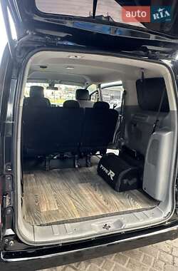 Мінівен Nissan NV200 2012 в 