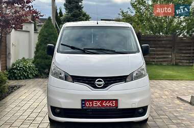 Минивэн Nissan NV200 2014 в 