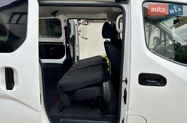 Минивэн Nissan NV200 2014 в 