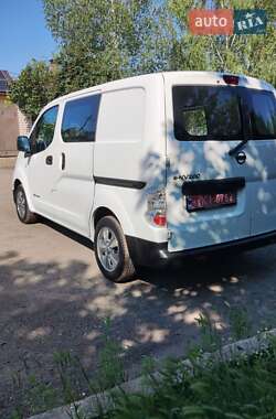 Вантажний фургон Nissan NV200 2016 в 