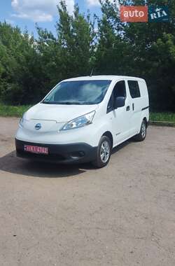 Грузовой фургон Nissan NV200 2016 в Кривом Роге