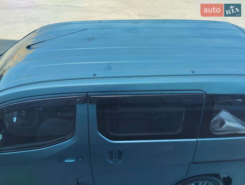 Мінівен Nissan NV200 2012 в Херсоні