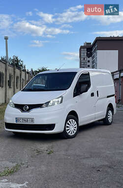Вантажний фургон Nissan NV200 2016 в Львові