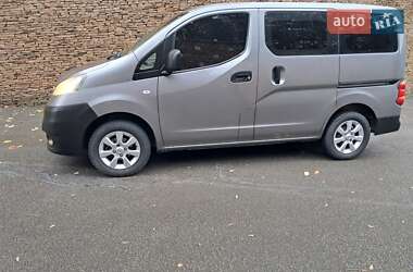 Минивэн Nissan NV200 2011 в Киеве