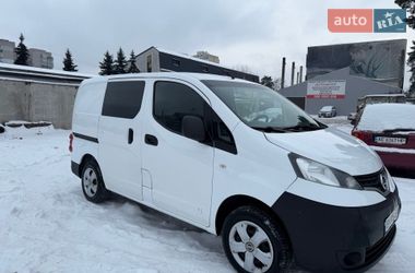 Грузопассажирский фургон Nissan NV200 2012 в Киеве