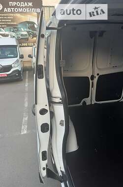 Вантажний фургон Nissan NV300 2018 в 