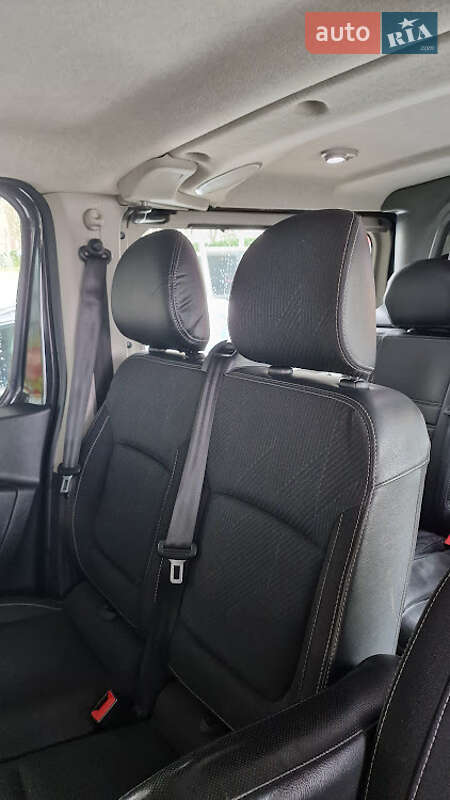 Мінівен Nissan NV300 2020 в Чернівцях