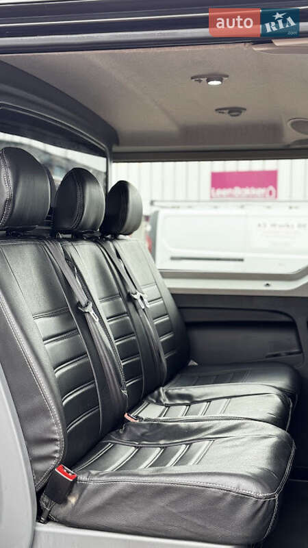 Мінівен Nissan NV300 2020 в Чернівцях