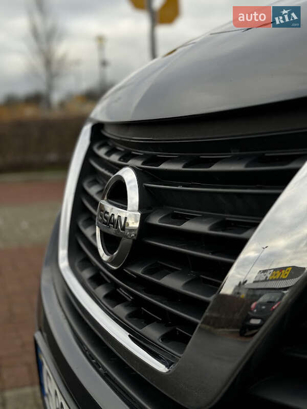 Мінівен Nissan NV300 2020 в Чернівцях