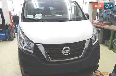 Вантажний фургон Nissan NV300 2020 в Бродах