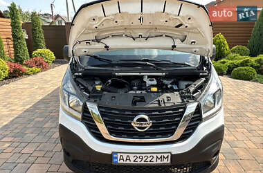 Мінівен Nissan NV300 2017 в 