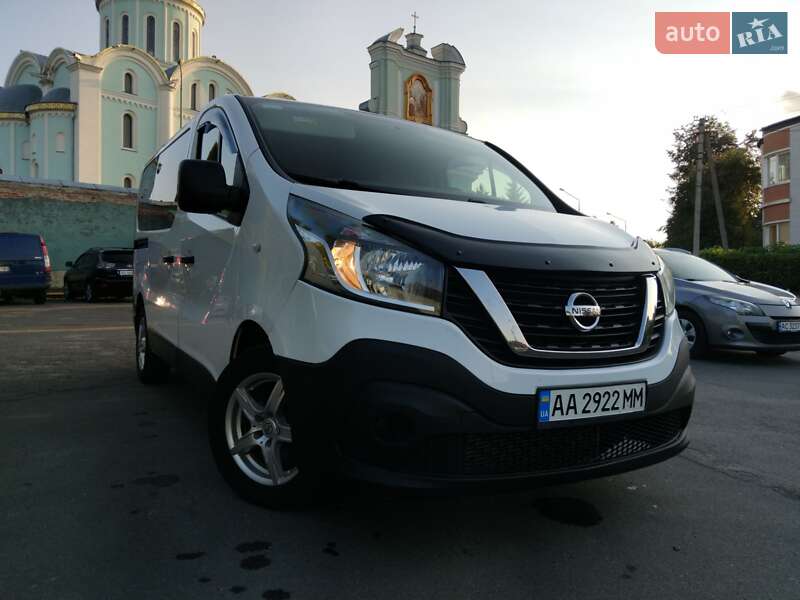 Мінівен Nissan NV300 2017 в Володимирі