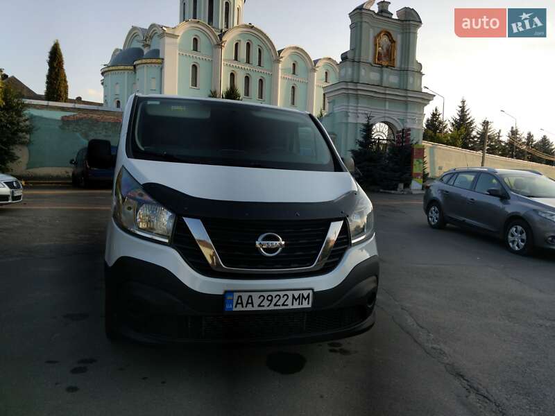 Мінівен Nissan NV300 2017 в Володимирі