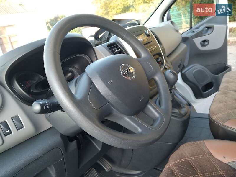 Мінівен Nissan NV300 2017 в Володимирі