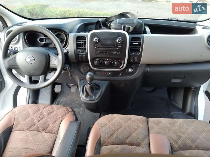 Мінівен Nissan NV300 2017 в Володимирі