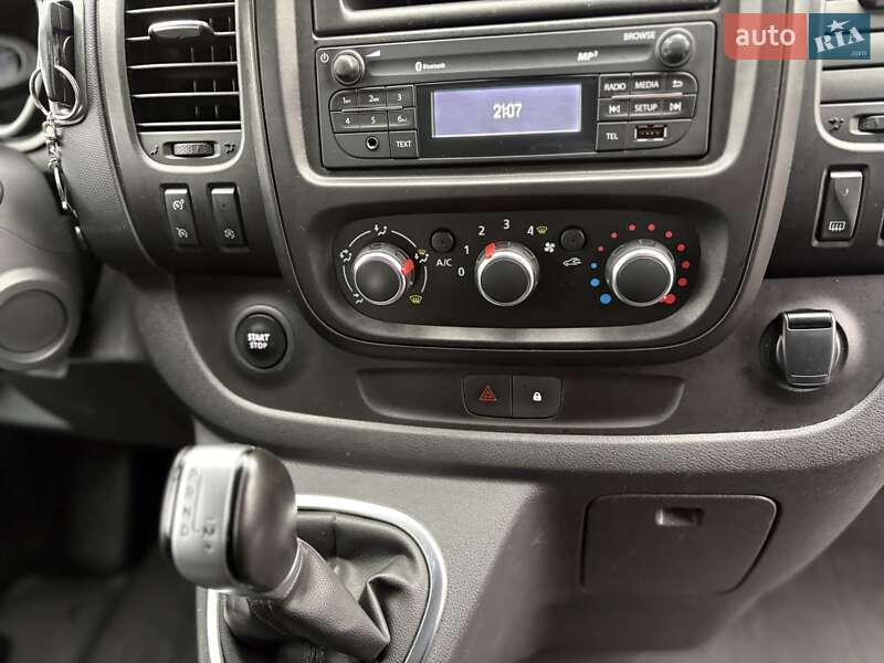 Мінівен Nissan NV300 2020 в Луцьку