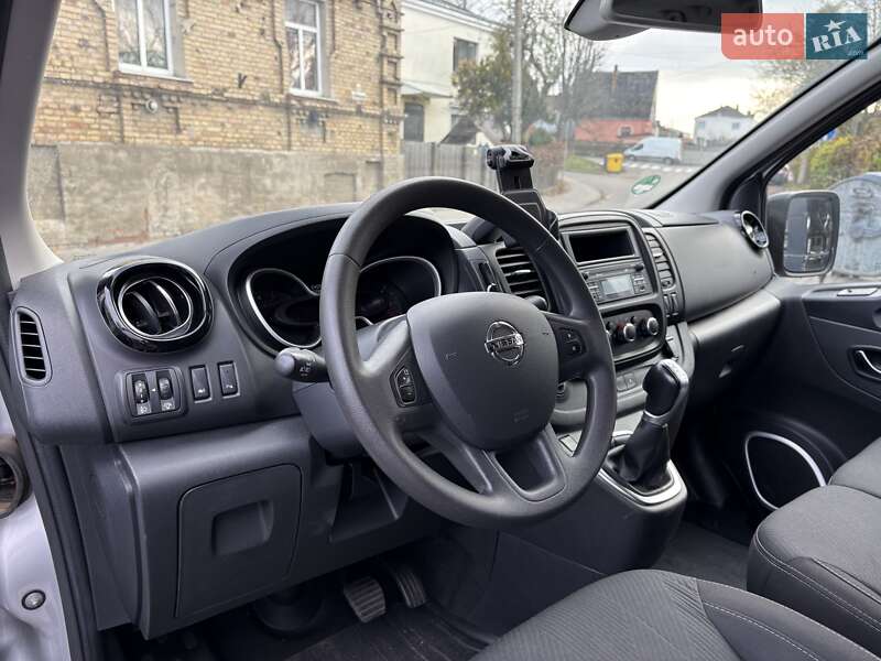 Минивэн Nissan NV300 2020 в Луцке фото 7 Минивэн Nissan NV300 2020 в Луцке