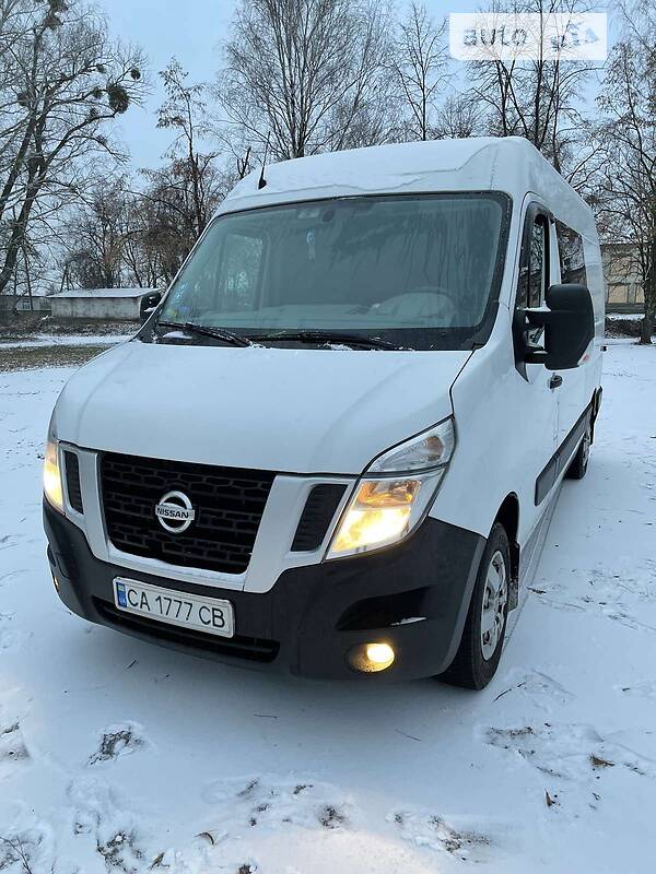 Nissan NV400 2016