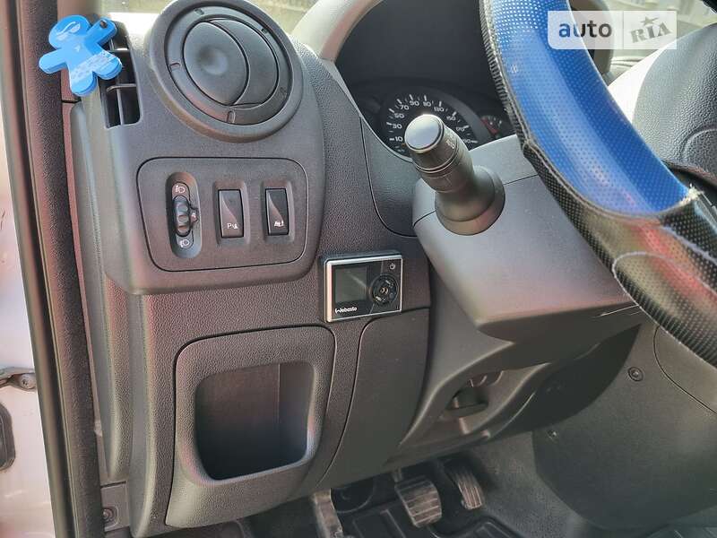 Мікроавтобус Nissan NV400 2016 в Рівному