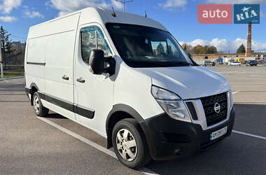 Грузовой фургон Nissan NV400 2015 в Житомире