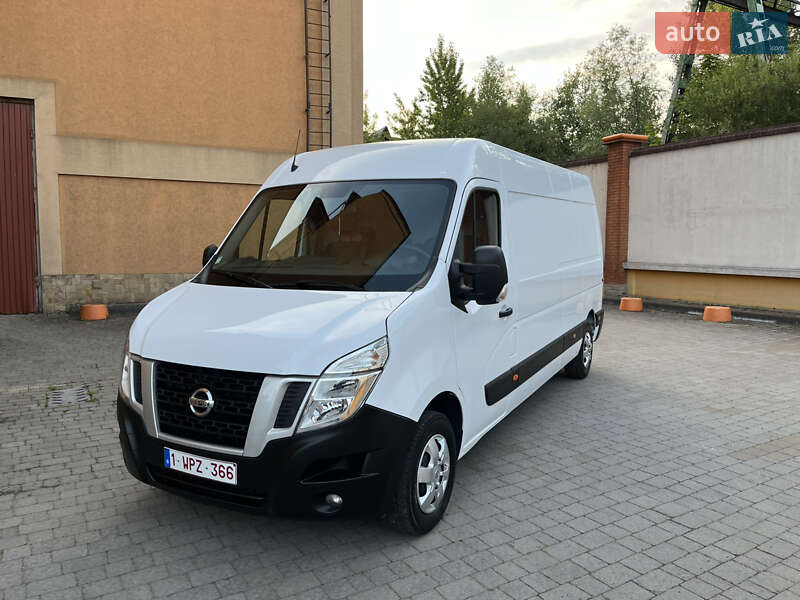 Nissan NV400 2018
