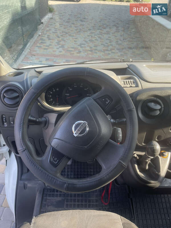 Рефрижератор Nissan NV400 2015 в Львові