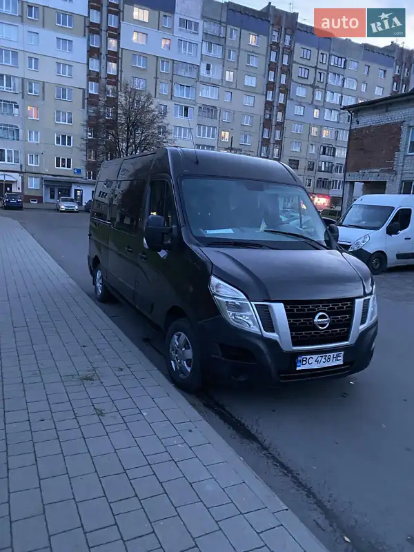 Nissan NV400 2015