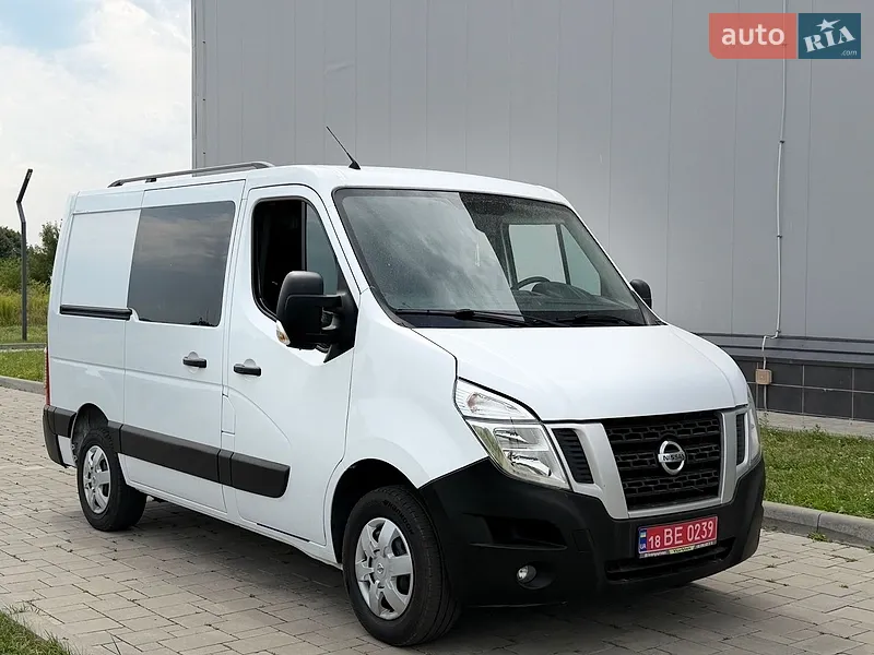 Nissan NV400 2016