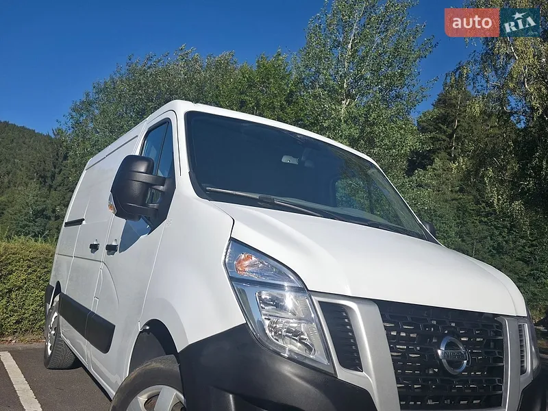 Nissan NV400 2016