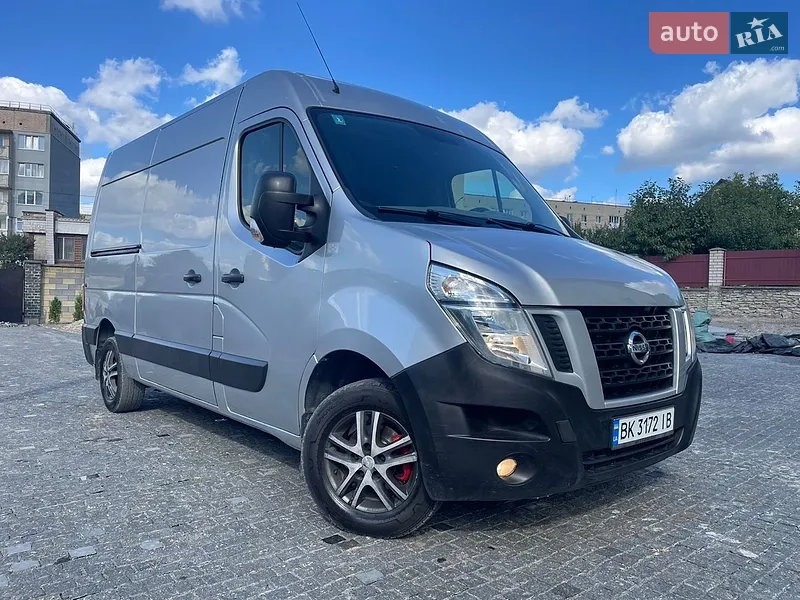 Nissan NV400 2015