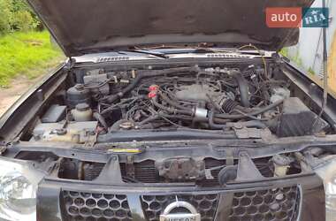 Внедорожник / Кроссовер Nissan Paladin 2005 в 