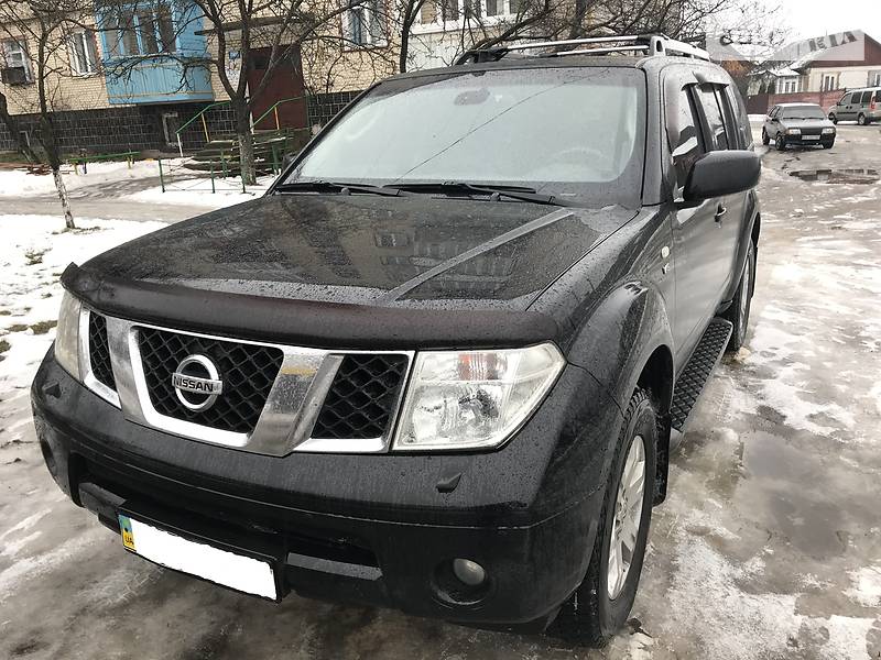 Позашляховик / Кросовер Nissan Pathfinder 2005 в Києві