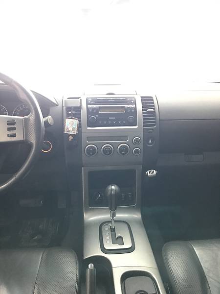 Позашляховик / Кросовер Nissan Pathfinder 2005 в Києві